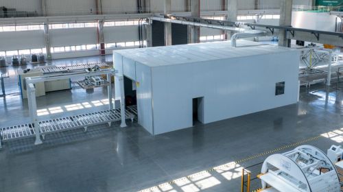 探訪運(yùn)時(shí)通華東超級(jí)工廠 1200米工業(yè)4.0生產(chǎn)線，引領(lǐng)床墊智能制造新篇章